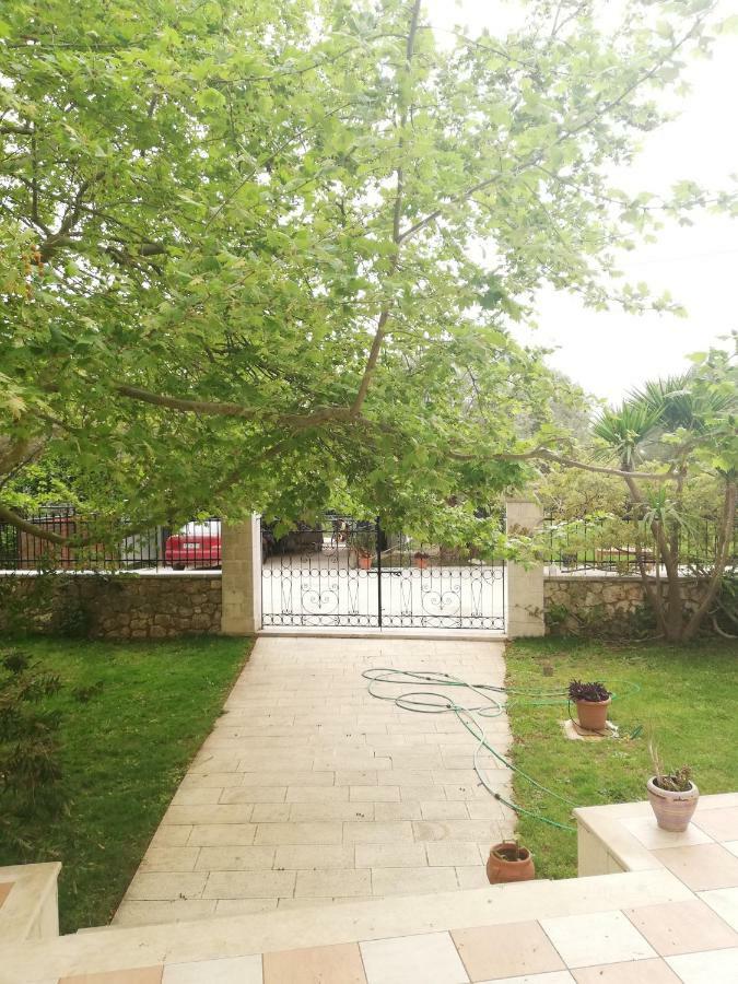 La Casa di Caterina: Nature,Relax&Private Garden Lefkáda Exterior foto